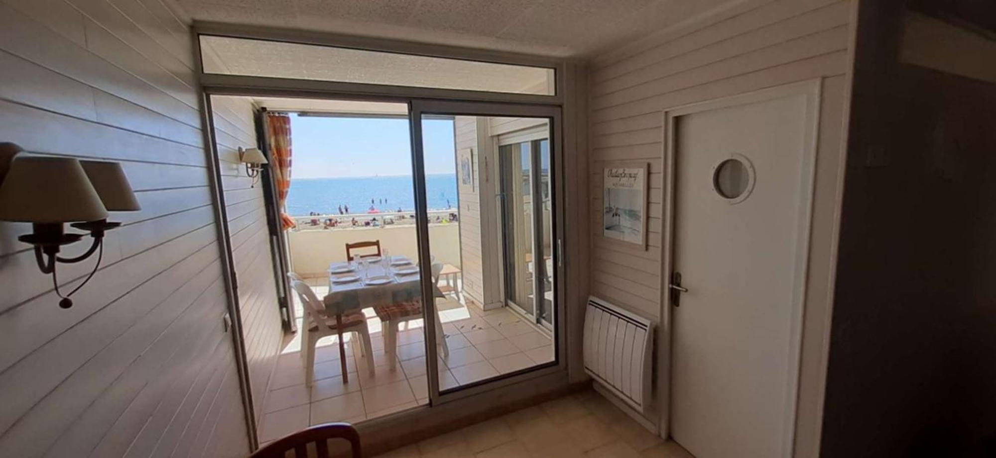 As22244- P4 Vue Mer, Sur La Plage A 2 Pas Du Centre Ville Avec Parking Prive Le Grau-du-Roi Kültér fotó